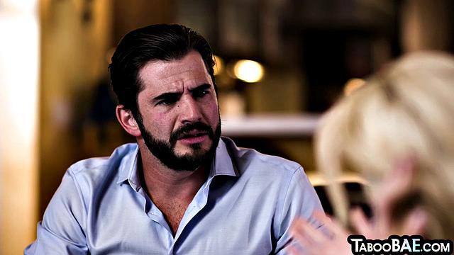 Tattooed blonde hard pussydrilled