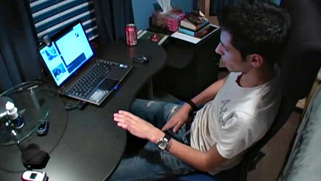 Andy and Niki Jerk Off