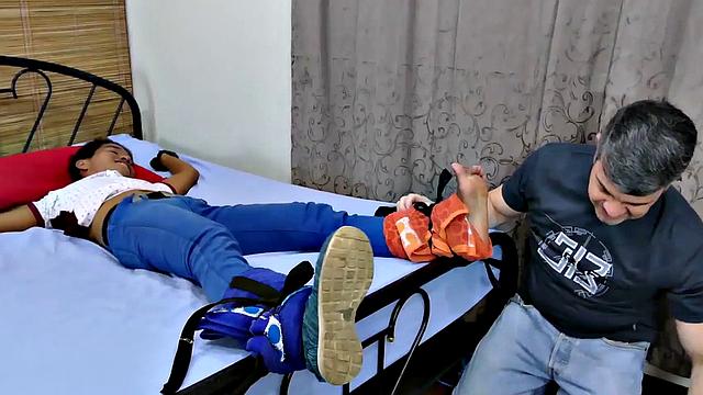 Bound Asian twink blown and braebacked by man