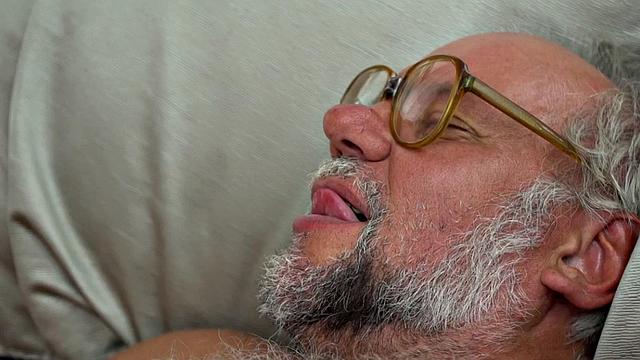 Old guy bangs his big-boobed blonde slutty babe