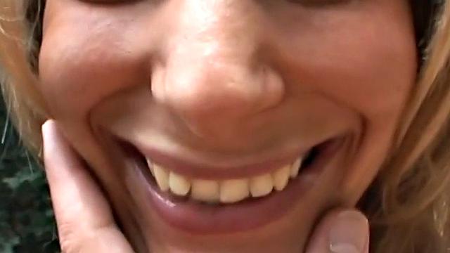 Babe pees outdoors before getting fingered then showers