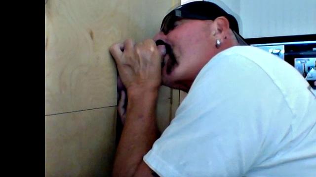 Gloryhole Thick Dick Sucking Drainage