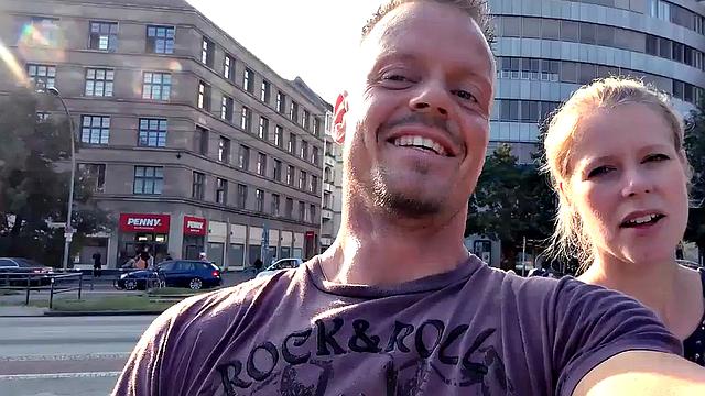 немецкая аматорша дает на улице, pov и реальный секс