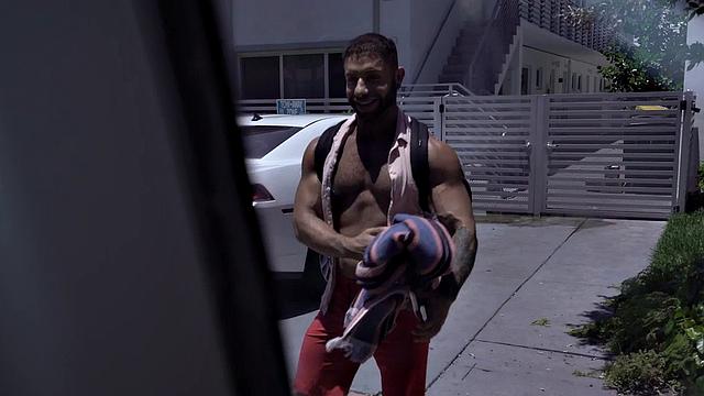 Fooled amateur jock goes gay with facial ending in van