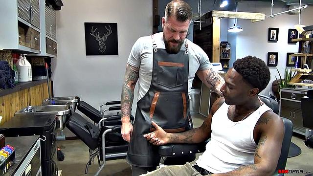 Bareback At The Barbershop - Rocco Steele &amp;amp; Romance Takes It Raw