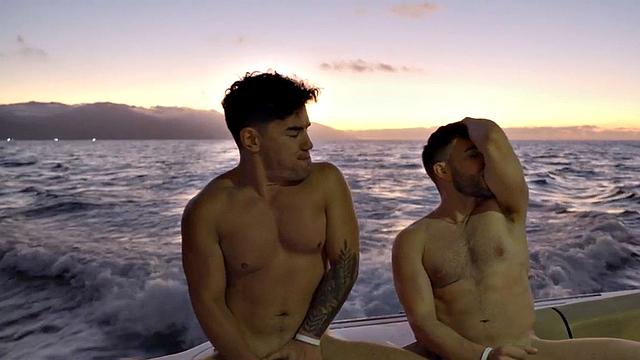 Cumswapping jocks fuck each other in anal orgy