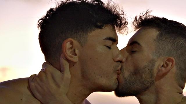 Cumswapping jocks fuck each other in anal orgy