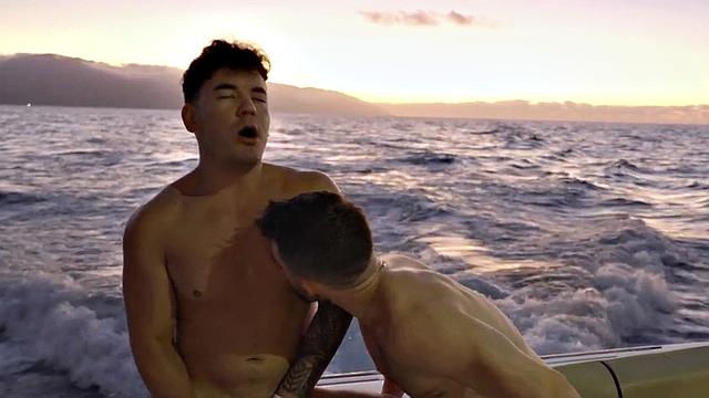 Cumswapping jocks fuck each other in anal orgy