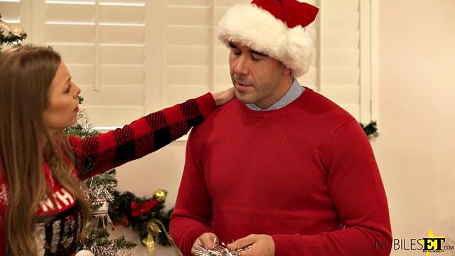 Nubile Lampoons Xxxmas Vacation - S3:E5