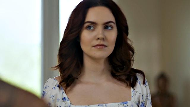 Cheating inked babe riding and gagging on lover's cock