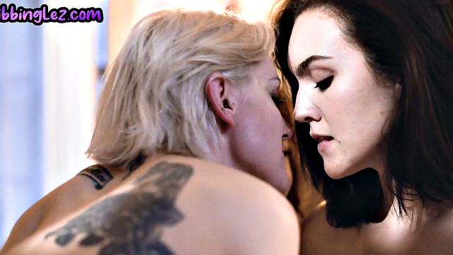 Redhead dyke licks hairypussy in 3some with MILF