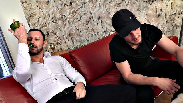 Gay stud enjoys fucking BFF in ass after blowing