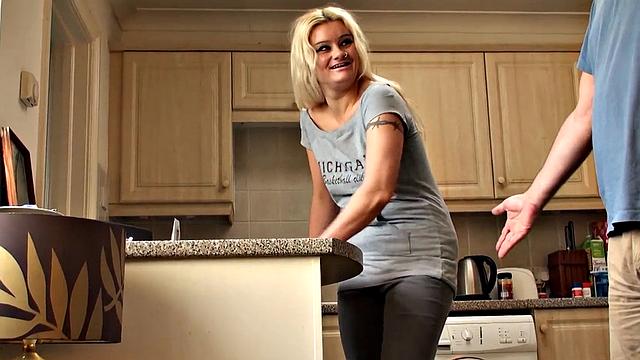 SubSlut Jakki-Louise: Dogging Girl Shoots 1st Porno.