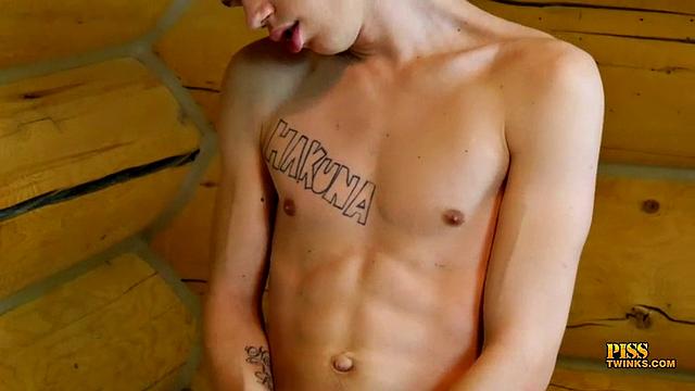 Getting Wet and Messy with Piss Lover - Hunter Sykes