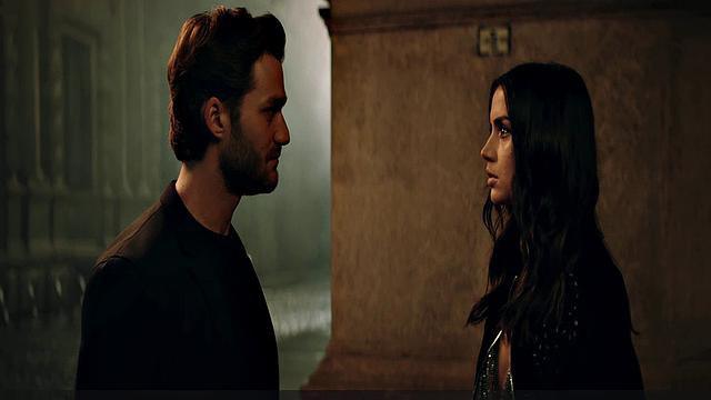 Ana De Armas in erotic scenes