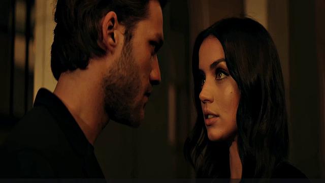 Ana De Armas in erotic scenes