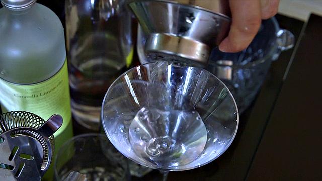 Room Service for a Busty Girl