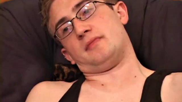 Shawn Cohen strokes his cock and cums
