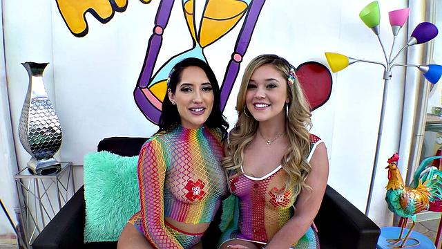 Kali Loves Chloe's Ass