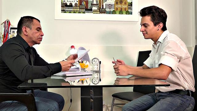 Dickblowing slim Latino ass breeded by DILF