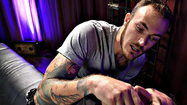 Mesmerized crossdresser in fishnet stockings fucks inked boyfriend