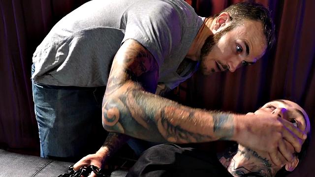 Mesmerized crossdresser in fishnet stockings fucks inked boyfriend