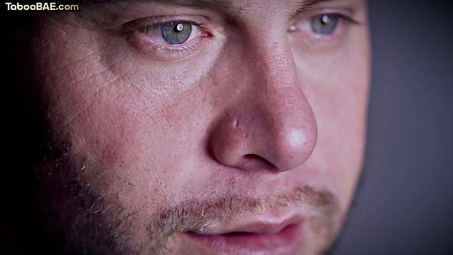 Naughty blonde pussyfucked missionary