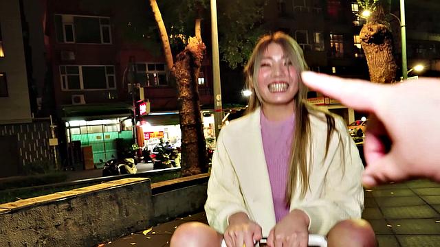 Li Zhiyan Has Sex After The Competition Run