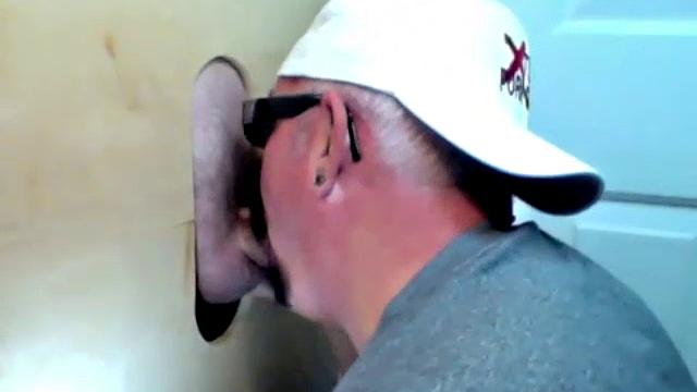 Married Guy Wants To Gloryhole Throat Fuck
