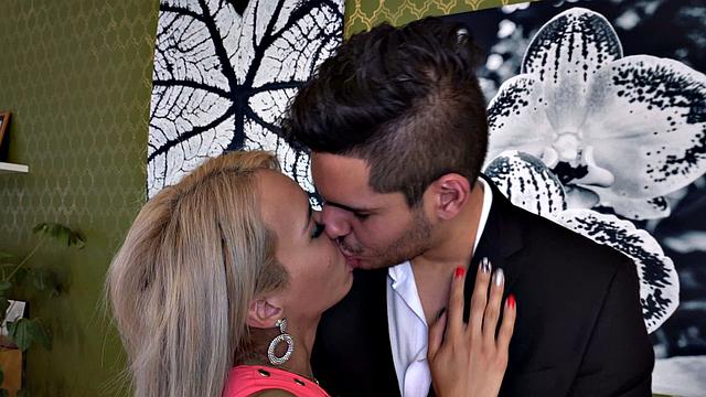 Lizzy Laynez - Go Lizzy