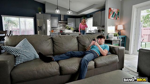 Stepmom's Horny Thought