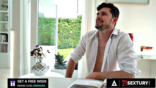 21 SEXTURY - Blonde Shalina Devine Foot Tease Leads to Cum on Feet