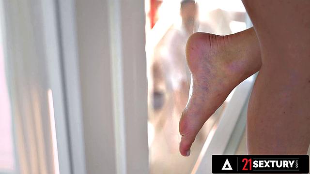 21 SEXTURY - Blonde Shalina Devine Foot Tease Leads to Cum on Feet