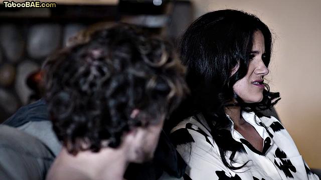 Cockhungry stepmom tries stepson's cock