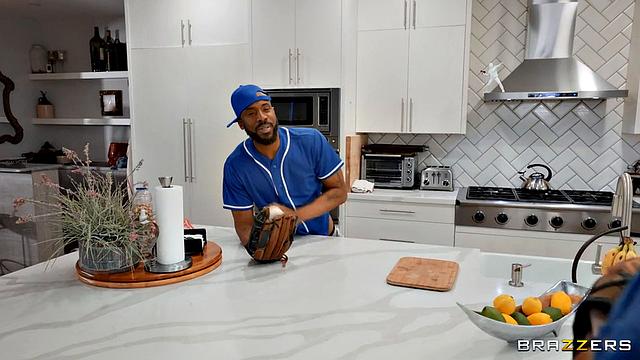 Thirsty Stepmom & Coach's Nerdy Daughter