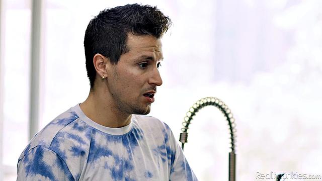 Big Dicks Tiny Chicks 8 - Scene 4 - Bigger Is Better!