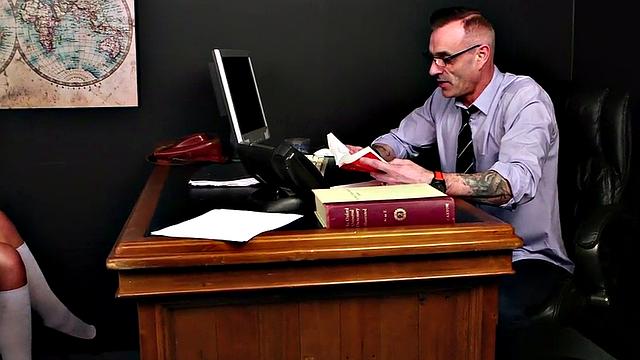 CFNM nympho ladies suck dick in college in threesome