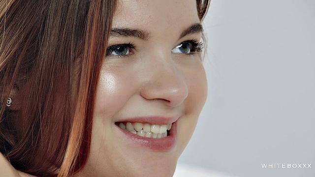 Stunning girlfriend rides dick