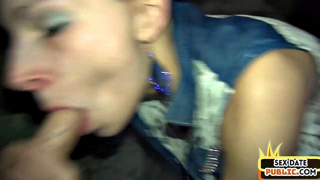 Nasty Petite enjoys pussybanging