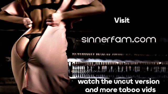 страстная латинка разрывает зрелую мамочку языком