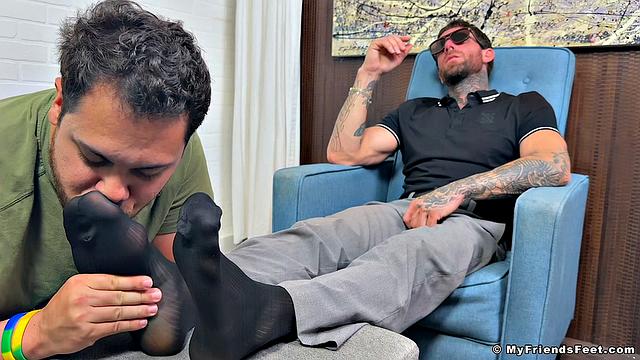 Ray's Feet Get Worshiped