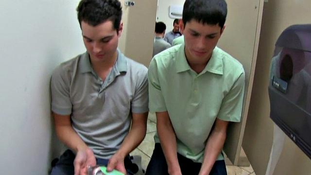 College stud fucks gay ass for fraternity in dormitory