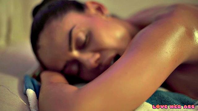 Big Colombian Ass with tight hole