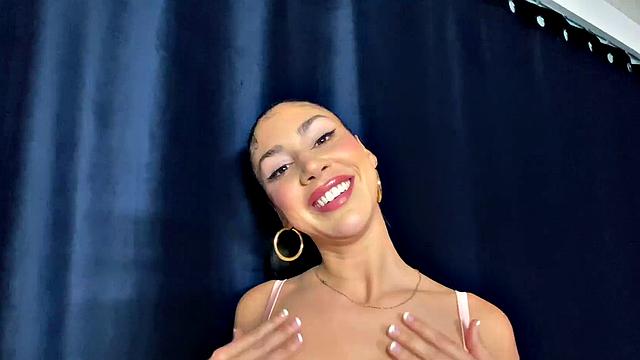 Filling Queenie's Pie