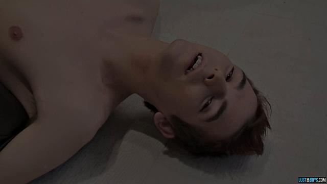 Джош - секси и он это знает