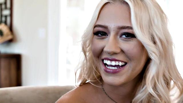 Passionate 21yo babe deepthroats cock before doggy style