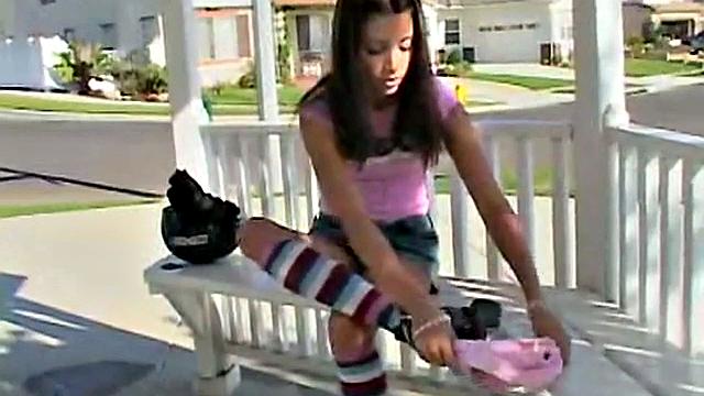 Chloe Fingering Pussy and Cumming