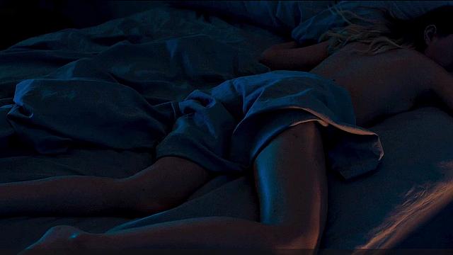 Nell Tiger Free topless scenes