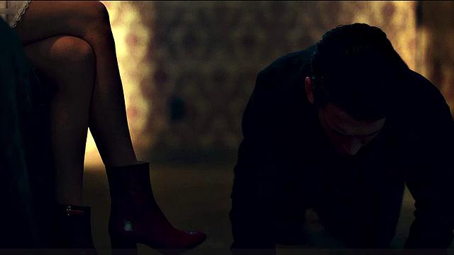 Nell Tiger Free topless scenes