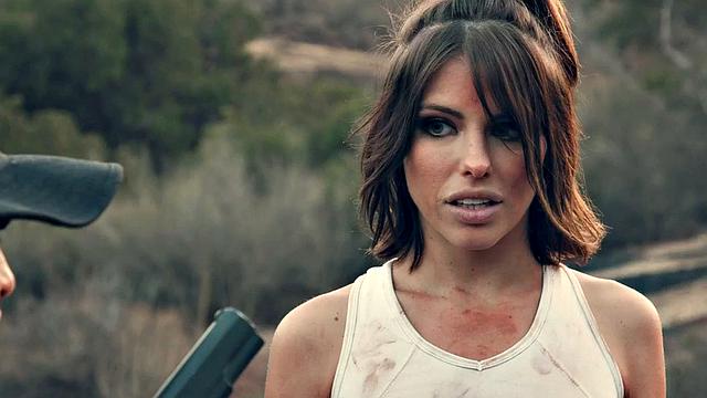 Squirting bae seduces nympho before scissoring her pussy